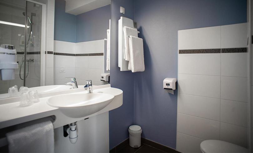 Ace Hotel Le Mans Saint Saturnin Bagian luar foto